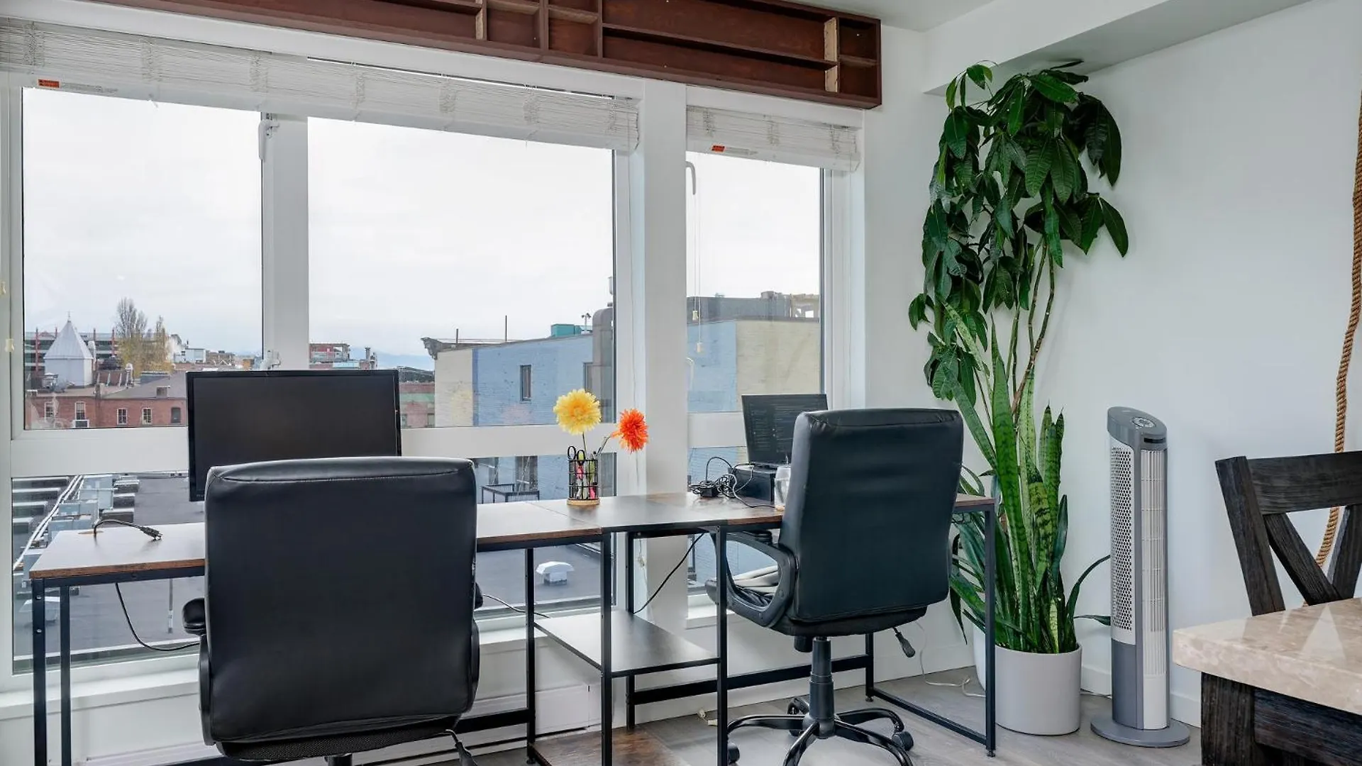 Union 409 - Min 30 Day Stay-Sunny South-Facing Suite With Work Desk In Historic Chinatown By Victoria Prime! קנדה